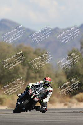 media/Oct-13-2025-Moto Forza (Mon) [[a66d839500]]/2-A Group/Session 4 Turn 7/